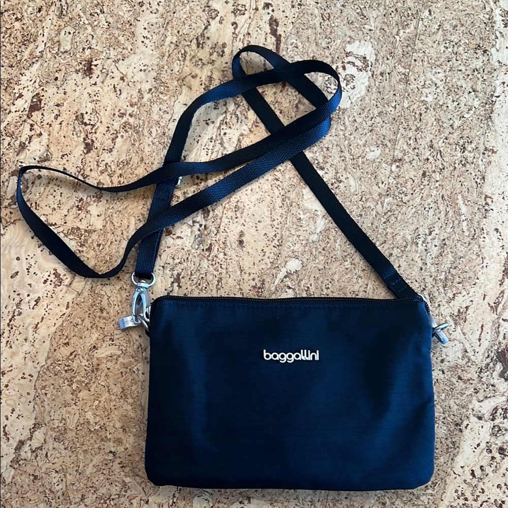 Baggallini Black Crossbody Bag with Adjustable Strap